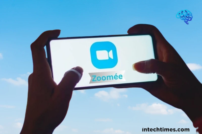 Zoomée: The Cutting-Edge Communication and Fitness Platform
