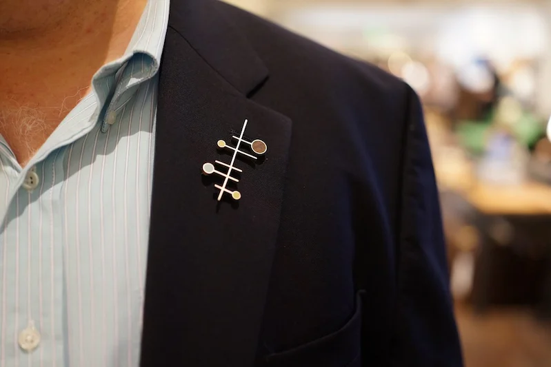 Lapel Pins: Craftsmanship and Contemporary Fashion