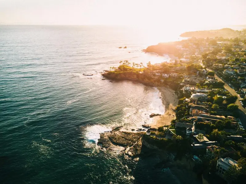 The Appeal of Coastal Living: Why People Are Drawn to Waterfront Properties